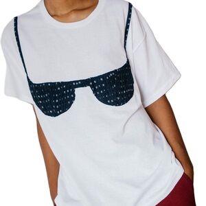 Nikki Chasin Florida Woman
Appliqué Tee Tshirt